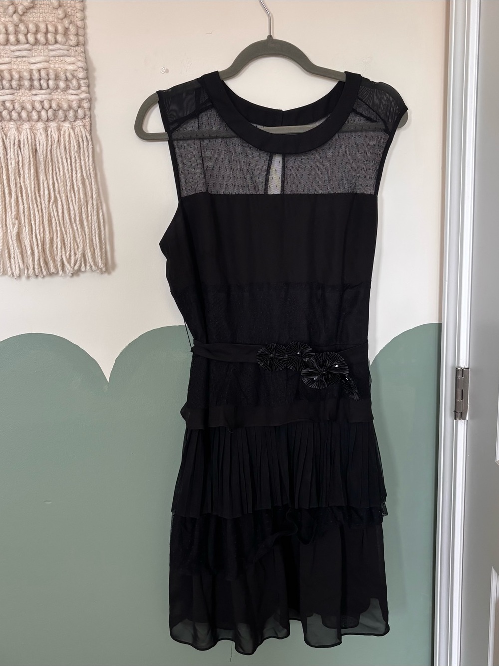 S.L. Fashions Black Sleeveless Layered Mesh Midi Dress